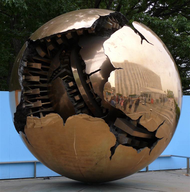Gold globe